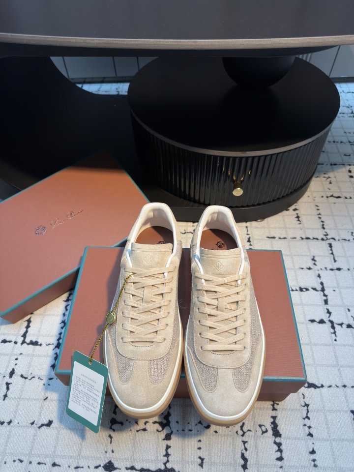 로로피아나 남녀공용 독일군 스니커즈