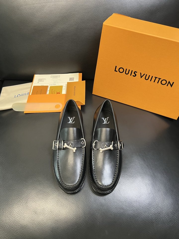 루이비통 남성 가죽 슈즈