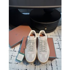 로로피아나 남녀공용 독일군 스니커즈