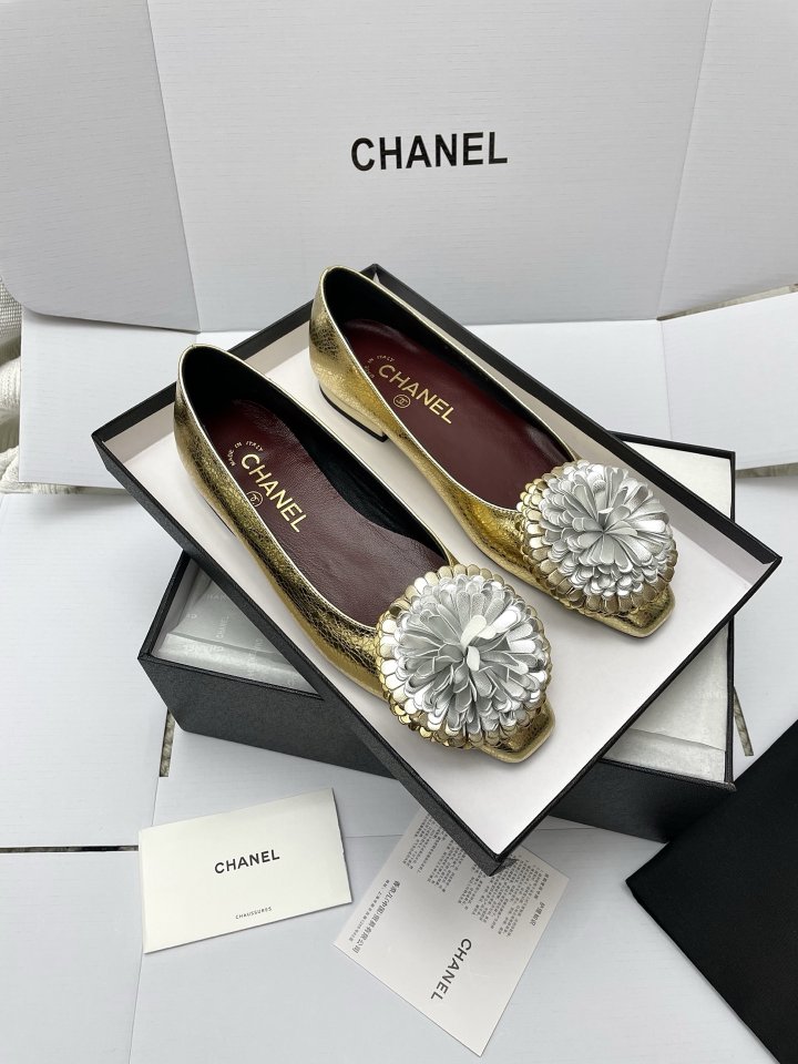 샤넬 여성 플라워 장식 플랫 샌들