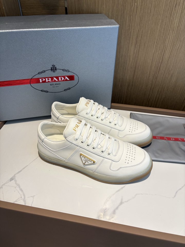 프라다 남성 스니커즈