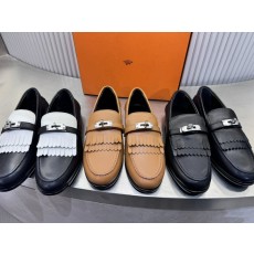 셀린느 여성 트리옹프 로퍼