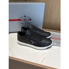 프라다 남성 스니커즈