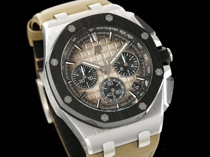 오데마피게 26420 로열오크 오프쇼어 43mm / APP 팩토리