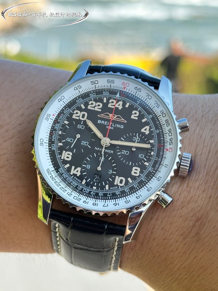 브라이틀링 나비타이머 70주년 기념 에디션