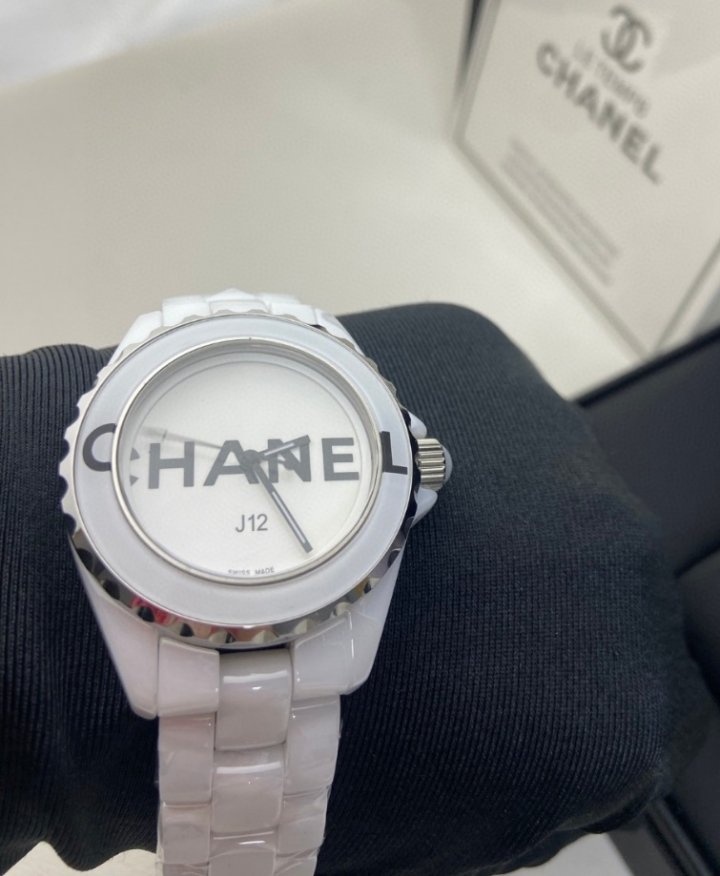 샤넬 J12 WANTED / 프리미엄 리빌드 시리즈