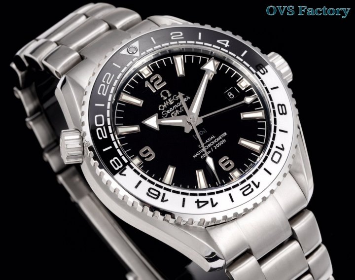 오메가 씨마스터 플래닛 오션 600M GMT 45.5mm