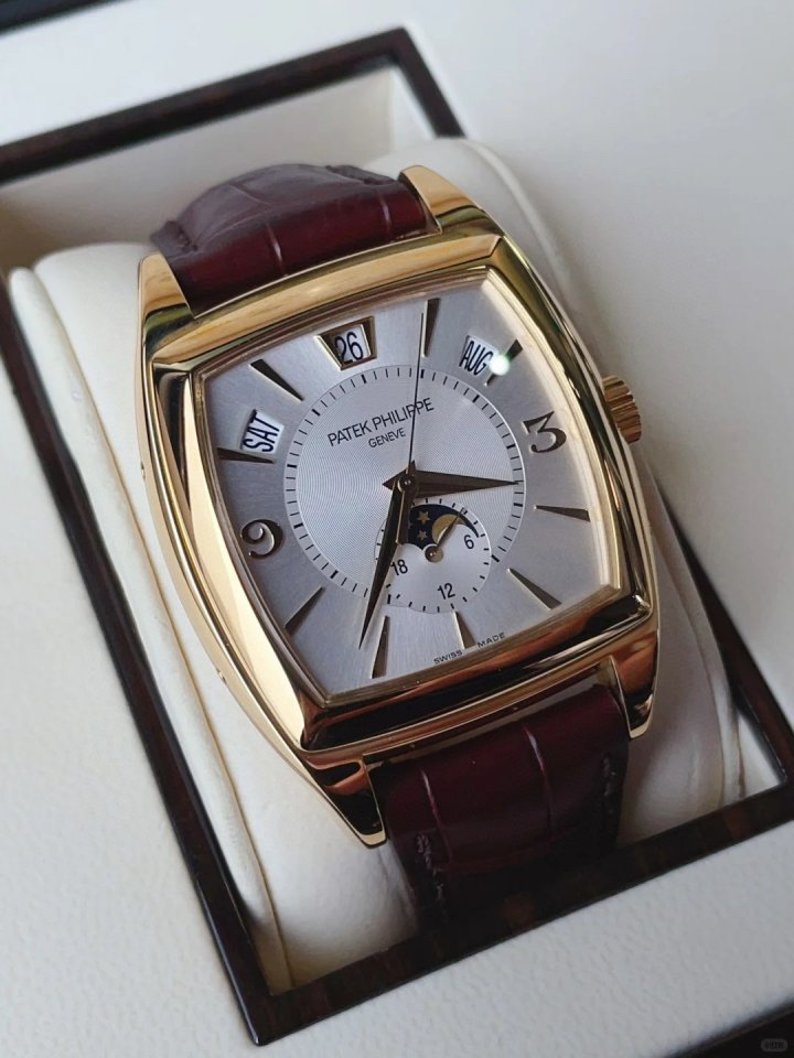 파텍필립 노틸러스 5135G 컴플리케이션