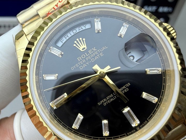 롤렉스 데이데이트 40mm 골드 바게트 블랙다이얼 / GM Factory 프리미엄 리빌드 시리즈