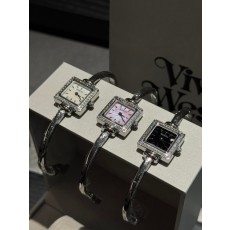 구찌 마더오브펄 스퀘어 브레이슬릿 워치