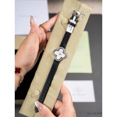 반클리프 알함브라 클래식 워치