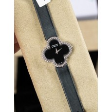 반클리프 아펠 알함브라 컬렉션