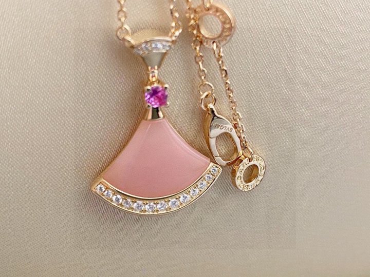 불가리 여성 클래식 디바 핑크 스톤 스커트 목걸이