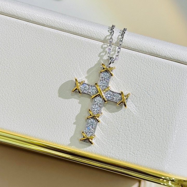 티파니 여성 클래식 크로스 목걸이