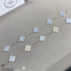 반클리프 여성 클래식 퍼플 칼세도니 알함브라 5플라워 팔찌