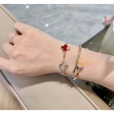 반클리프 여성 클래식 레드 마노 알함브라 팔찌